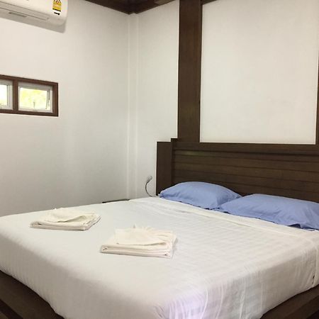 Tara House Hotell Ko Lanta Rum bild