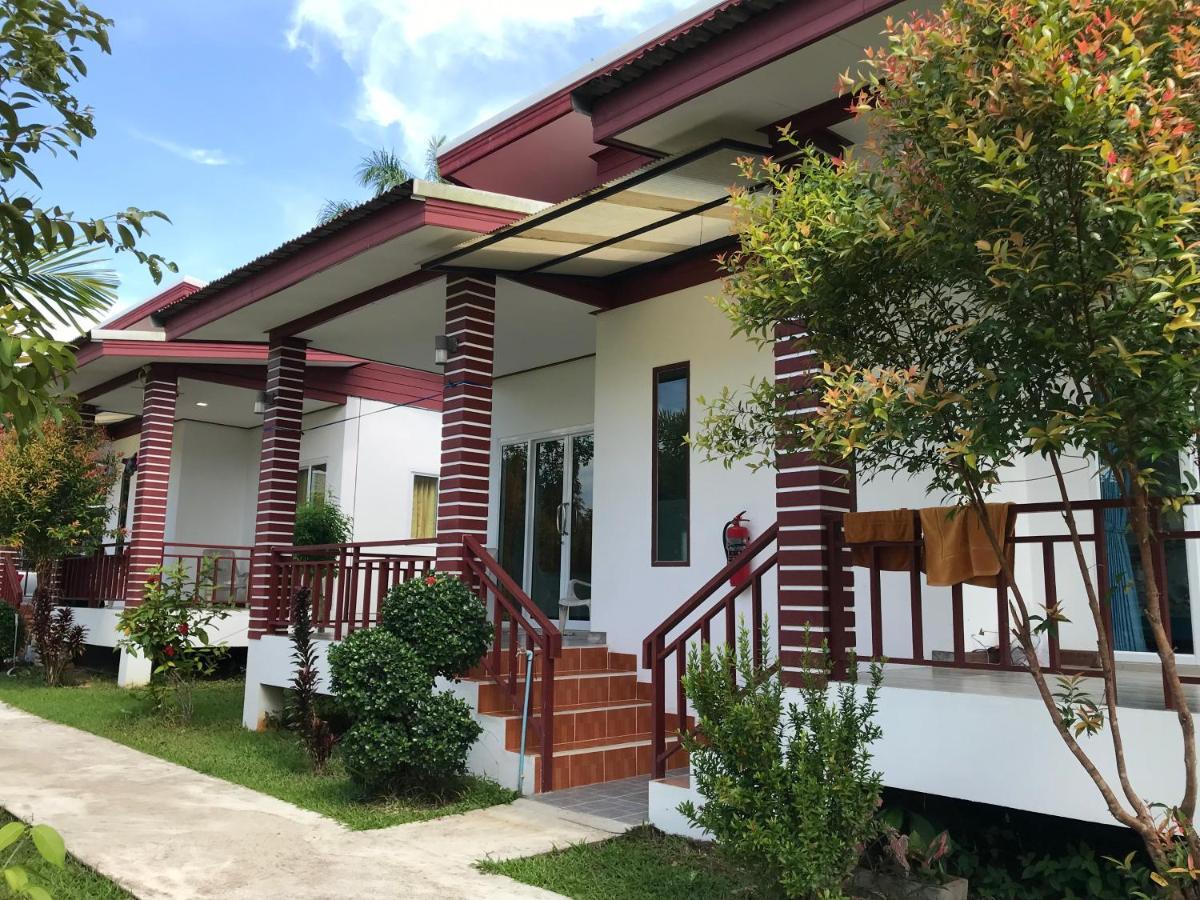 Tara House Hotell Ko Lanta Exteriör bild