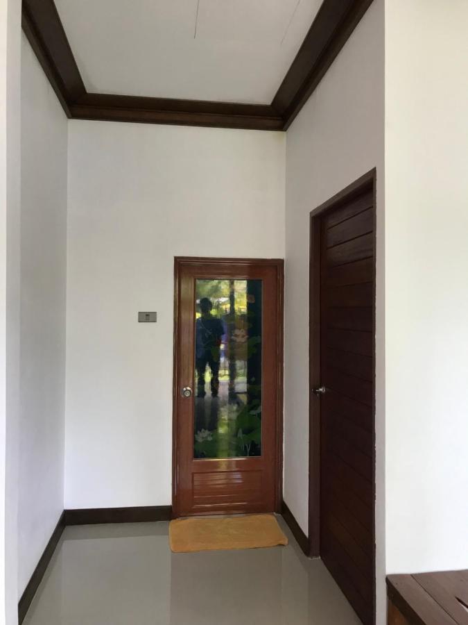 Tara House Hotell Ko Lanta Exteriör bild