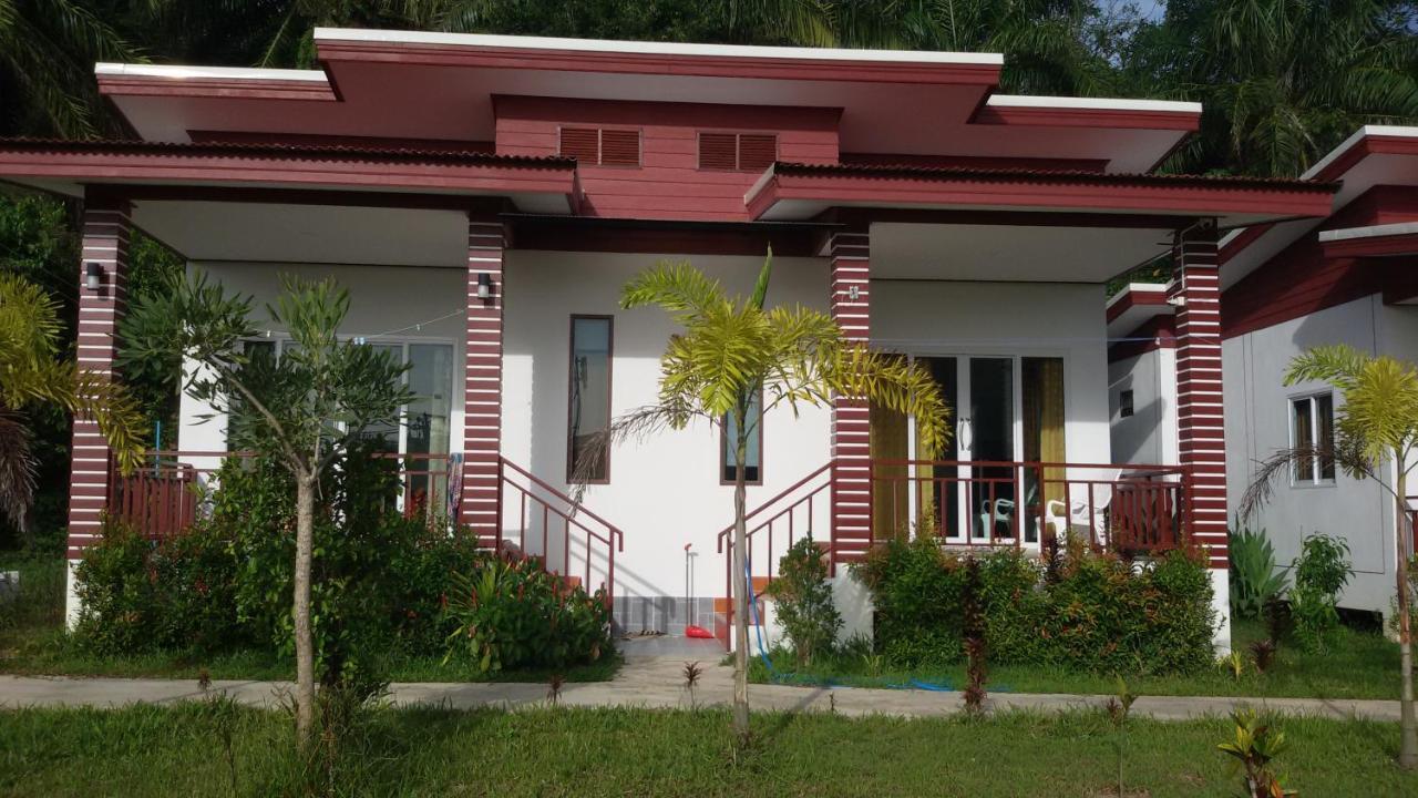 Tara House Hotell Ko Lanta Exteriör bild