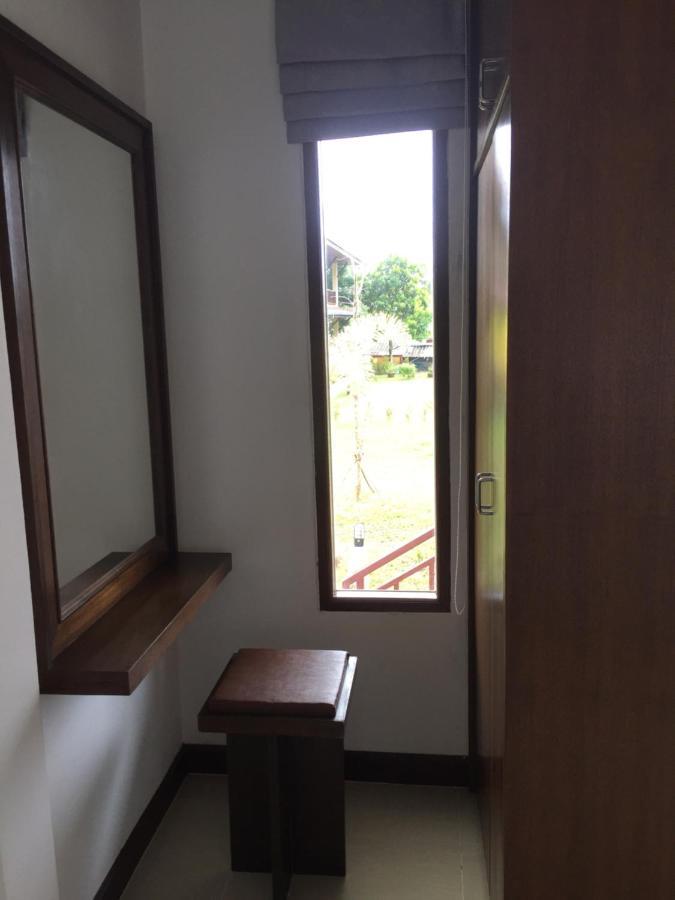 Tara House Hotell Ko Lanta Exteriör bild